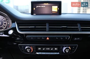 Внедорожник / Кроссовер Audi Q7 2015 в Киеве