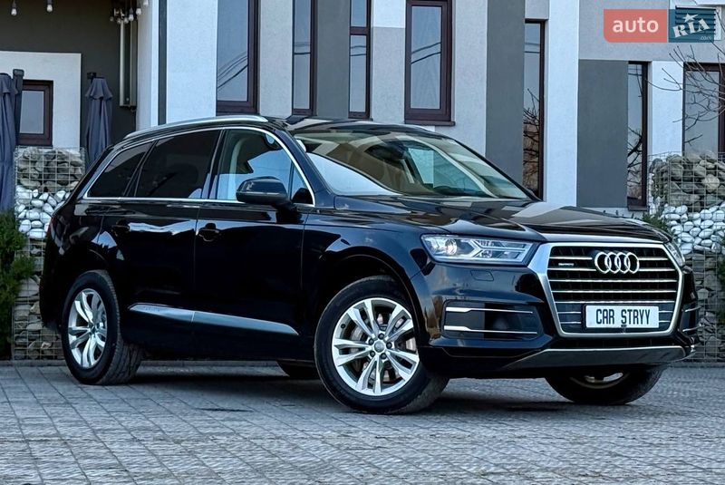 Позашляховик / Кросовер Audi Q7 2018 в Стрию