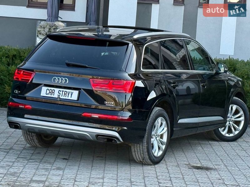 Позашляховик / Кросовер Audi Q7 2018 в Стрию