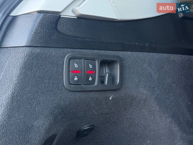 Позашляховик / Кросовер Audi Q7 2018 в Стрию