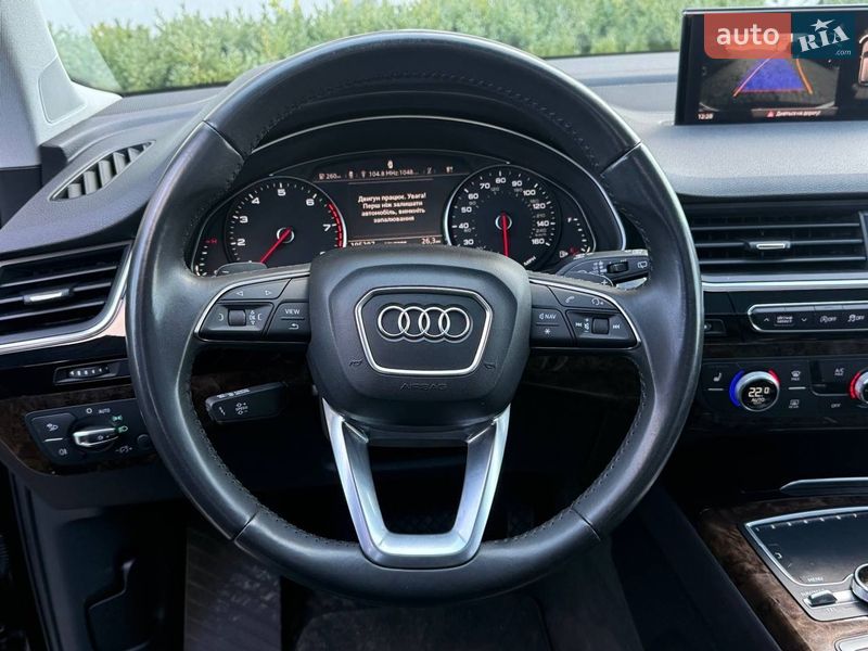 Позашляховик / Кросовер Audi Q7 2018 в Стрию