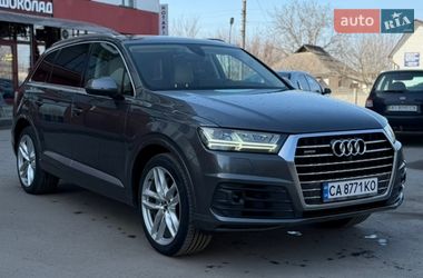 Позашляховик / Кросовер Audi Q7 2018 в Києві