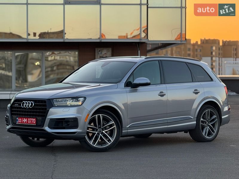 Позашляховик / Кросовер Audi Q7 2017 в Києві