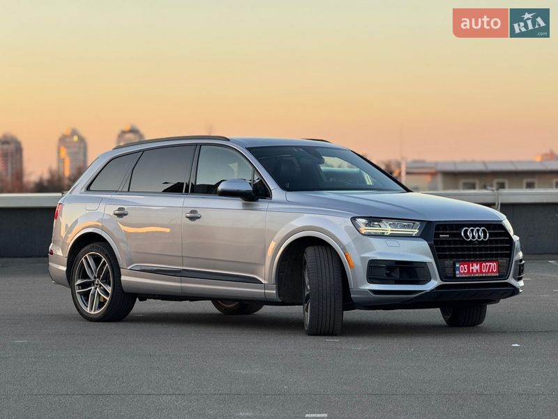 Позашляховик / Кросовер Audi Q7 2017 в Києві