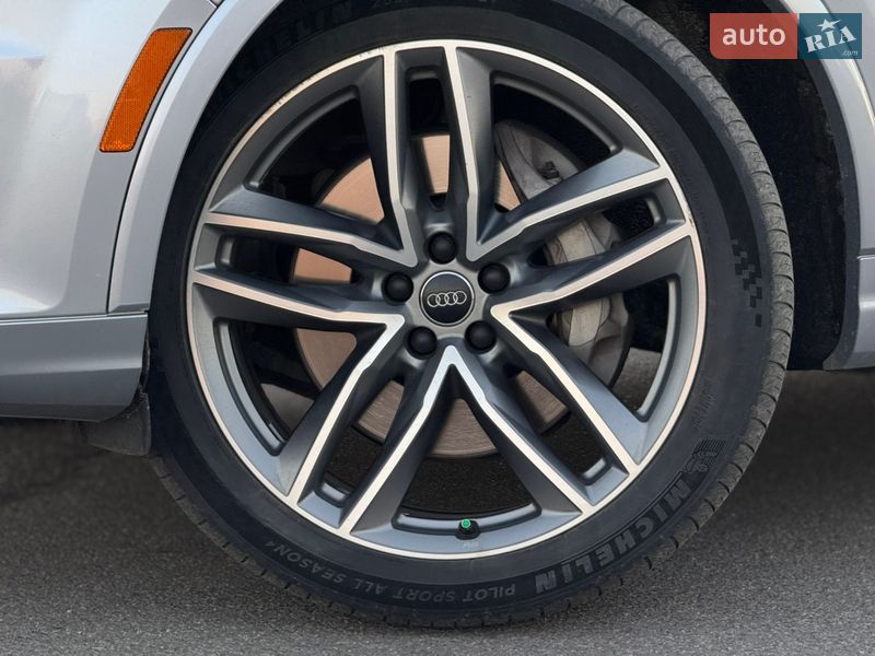 Позашляховик / Кросовер Audi Q7 2017 в Києві