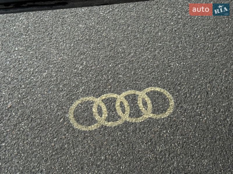 Позашляховик / Кросовер Audi Q7 2017 в Києві