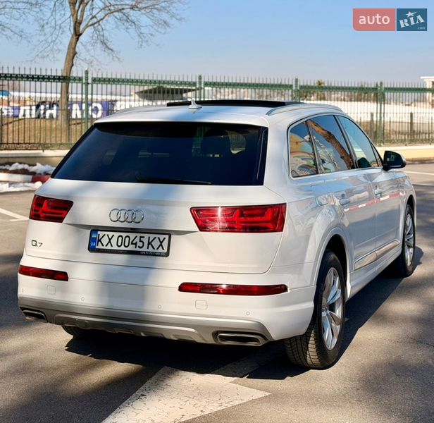 Внедорожник / Кроссовер Audi Q7 2018 в Харькове