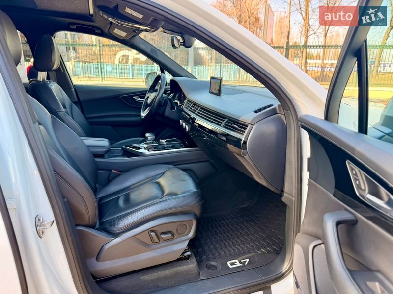 Внедорожник / Кроссовер Audi Q7 2018 в Харькове