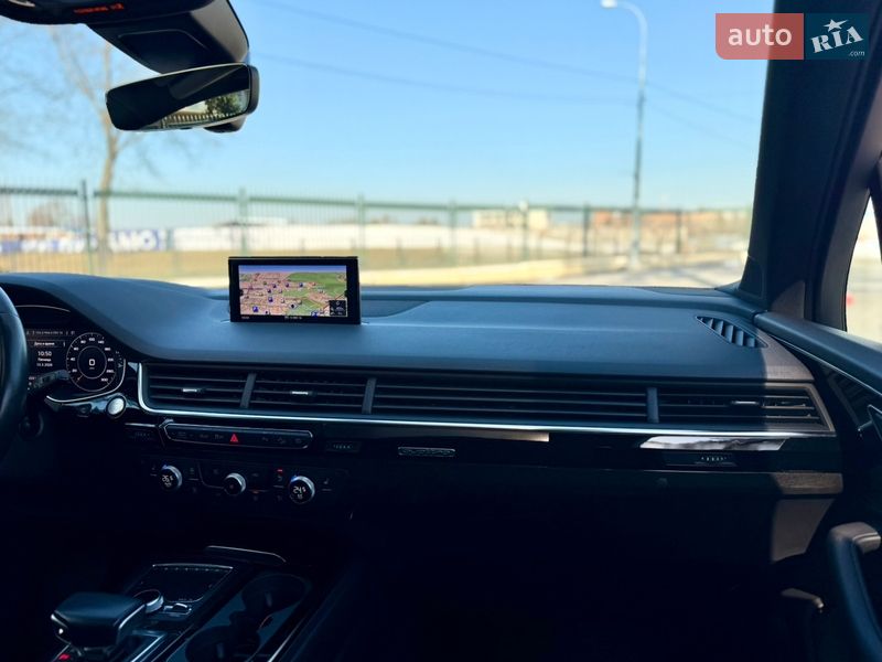 Внедорожник / Кроссовер Audi Q7 2018 в Харькове