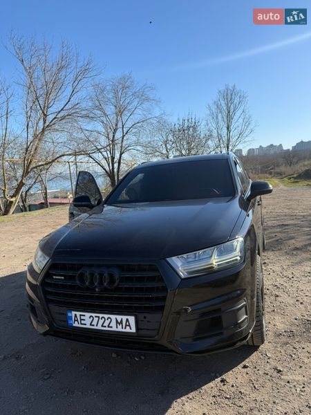 Позашляховик / Кросовер Audi Q7 2016 в Одесі