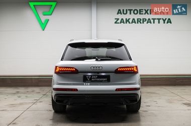Позашляховик / Кросовер Audi Q7 2021 в Мукачевому