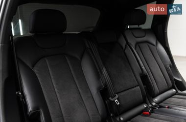 Позашляховик / Кросовер Audi Q7 2021 в Мукачевому