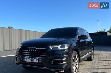 Позашляховик / Кросовер Audi Q7 2017 в Городку