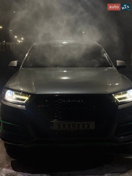 Внедорожник / Кроссовер Audi Q7 2017 в Житомире