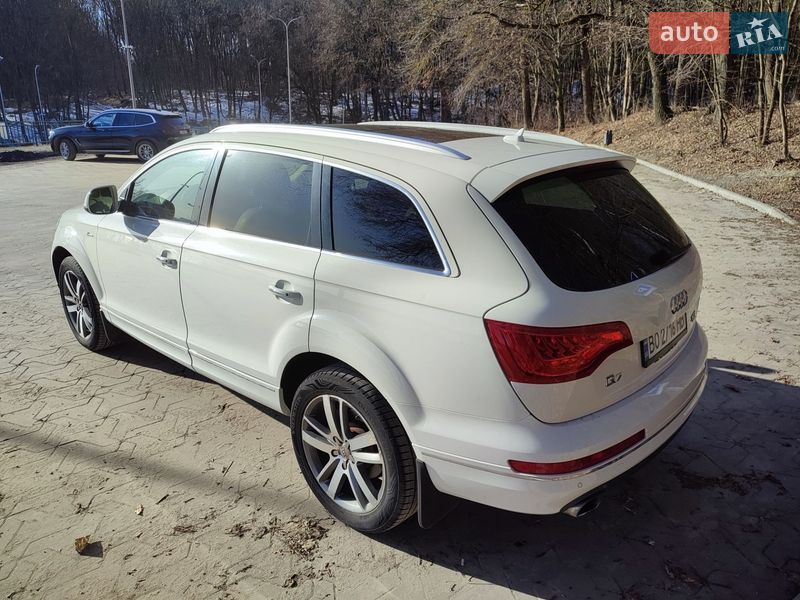 Позашляховик / Кросовер Audi Q7 2013 в Тернополі