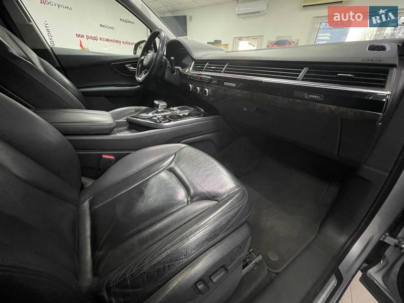 Позашляховик / Кросовер Audi Q7 2017 в Києві