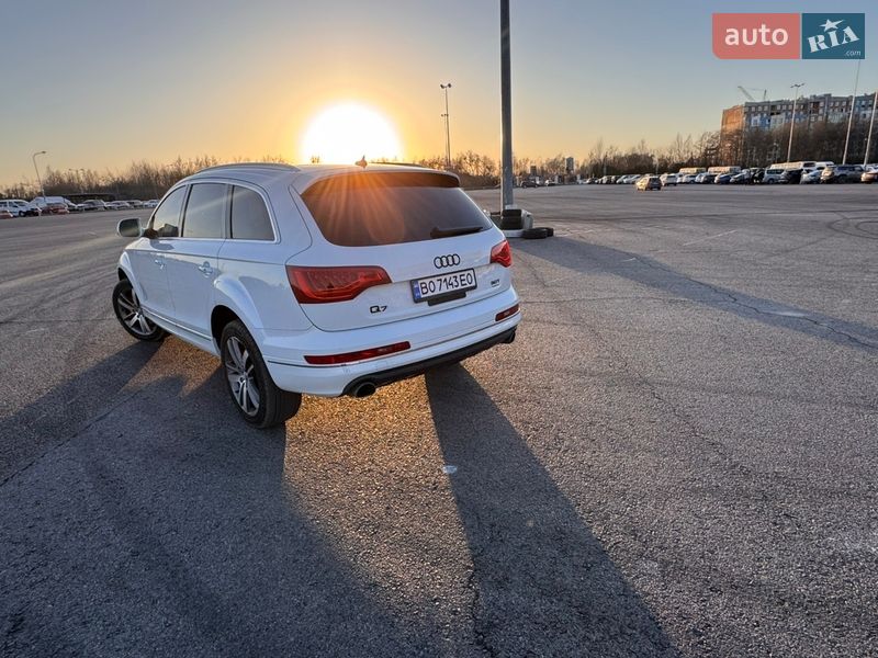Внедорожник / Кроссовер Audi Q7 2015 в Львове