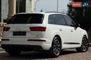 Позашляховик / Кросовер Audi Q7 2017 в Одесі