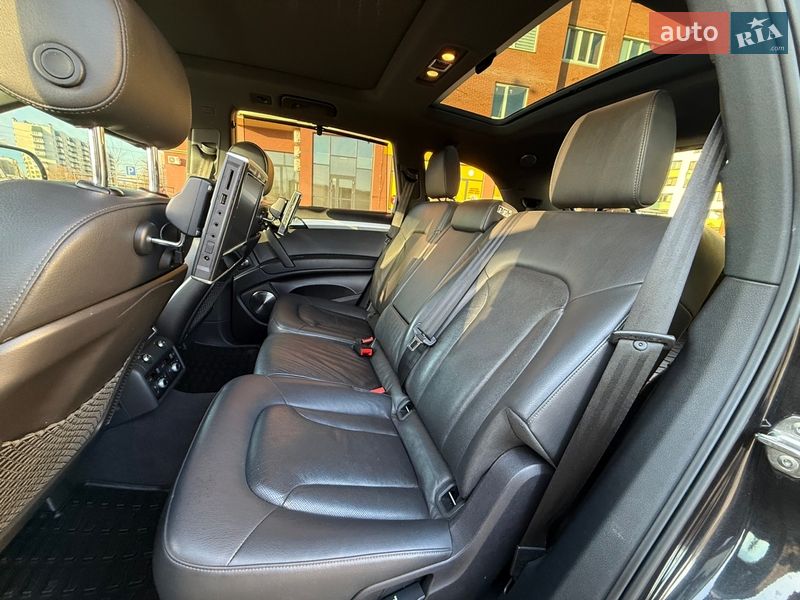 Внедорожник / Кроссовер Audi Q7 2014 в Киеве