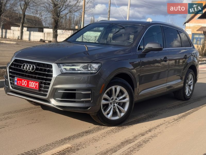 Внедорожник / Кроссовер Audi Q7 2019 в Лубнах