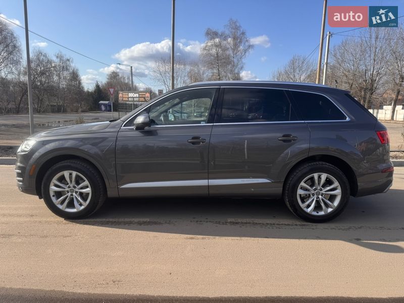 Внедорожник / Кроссовер Audi Q7 2019 в Лубнах