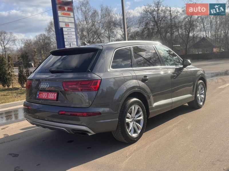 Внедорожник / Кроссовер Audi Q7 2019 в Лубнах