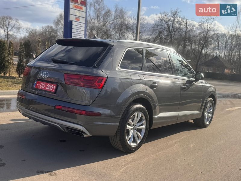Внедорожник / Кроссовер Audi Q7 2019 в Лубнах
