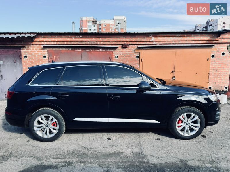 Внедорожник / Кроссовер Audi Q7 2019 в Полтаве