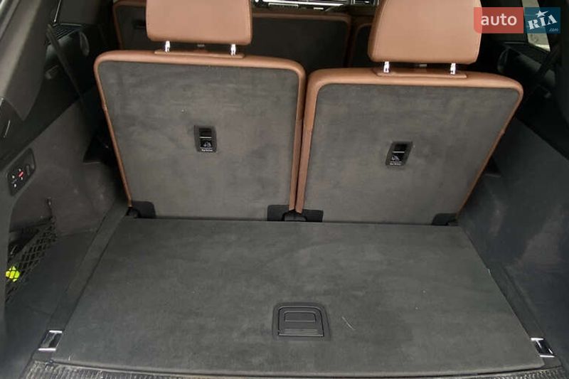 Внедорожник / Кроссовер Audi Q7 2016 в Киеве