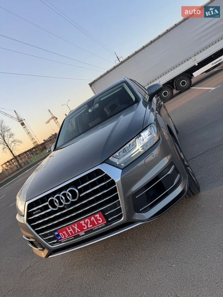 Позашляховик / Кросовер Audi Q7 2017 в Луцьку