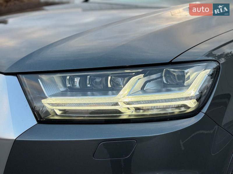 Внедорожник / Кроссовер Audi Q7 2018 в Киеве