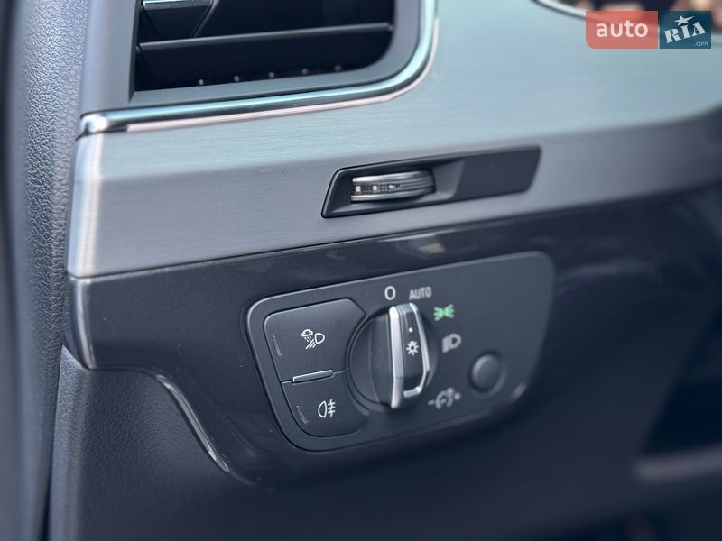 Внедорожник / Кроссовер Audi Q7 2018 в Киеве