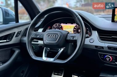 Внедорожник / Кроссовер Audi Q7 2018 в Киеве