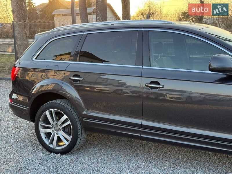 Позашляховик / Кросовер Audi Q7 2010 в Стрию