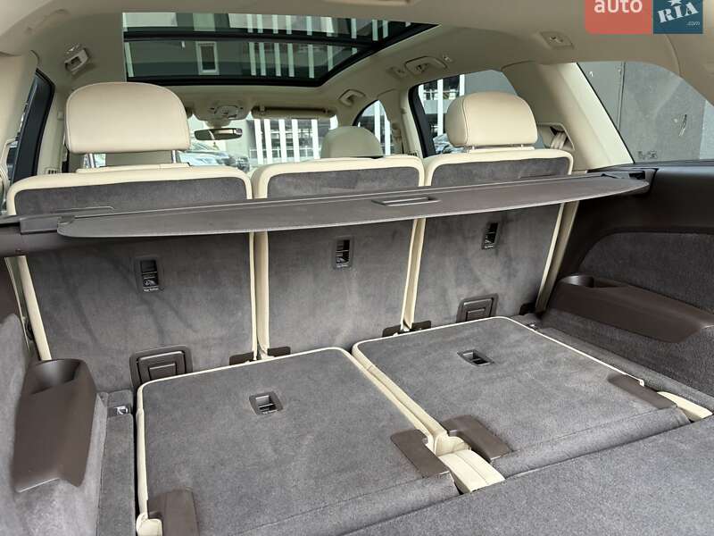 Внедорожник / Кроссовер Audi Q7 2016 в Киеве