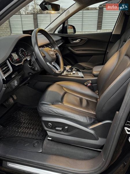Внедорожник / Кроссовер Audi Q7 2018 в Кривом Роге