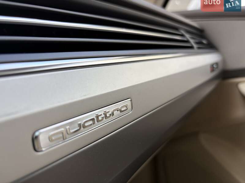 Внедорожник / Кроссовер Audi Q7 2016 в Киеве