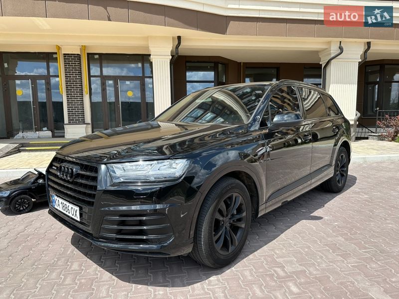Внедорожник / Кроссовер Audi Q7 2016 в Киеве