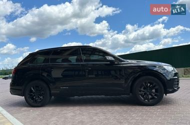 Внедорожник / Кроссовер Audi Q7 2016 в Киеве