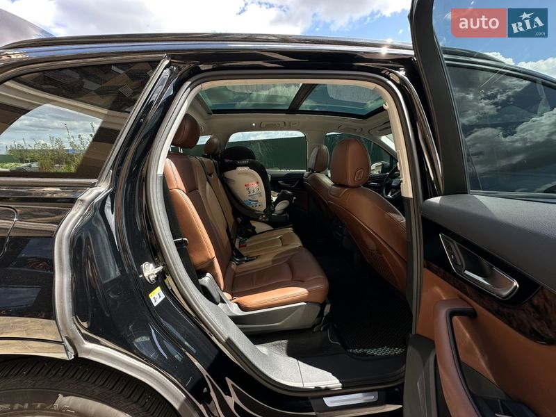 Внедорожник / Кроссовер Audi Q7 2016 в Киеве