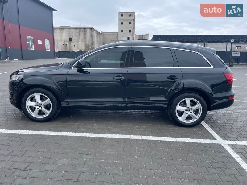 Внедорожник / Кроссовер Audi Q7 2006 в Дубно