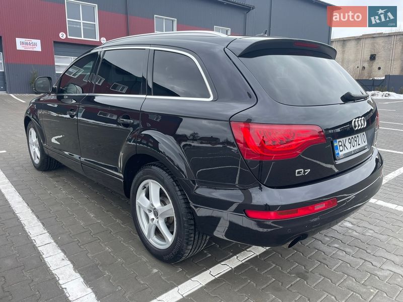 Внедорожник / Кроссовер Audi Q7 2006 в Дубно