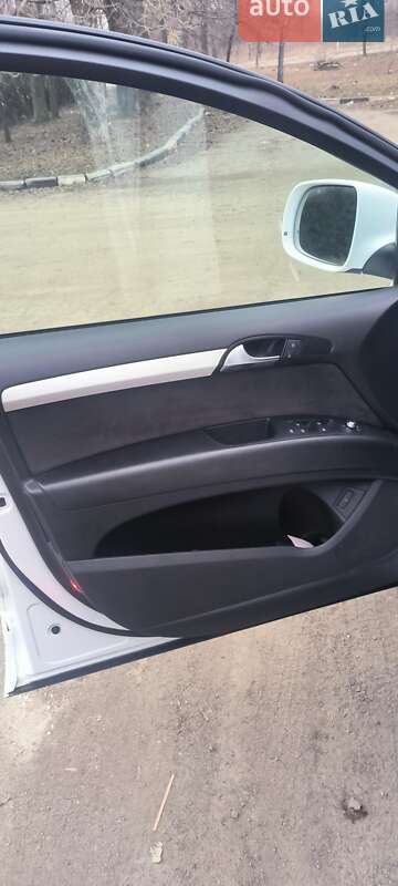 Позашляховик / Кросовер Audi Q7 2011 в Умані фото 14 Позашляховик / Кросовер Audi Q7 2011 в Умані