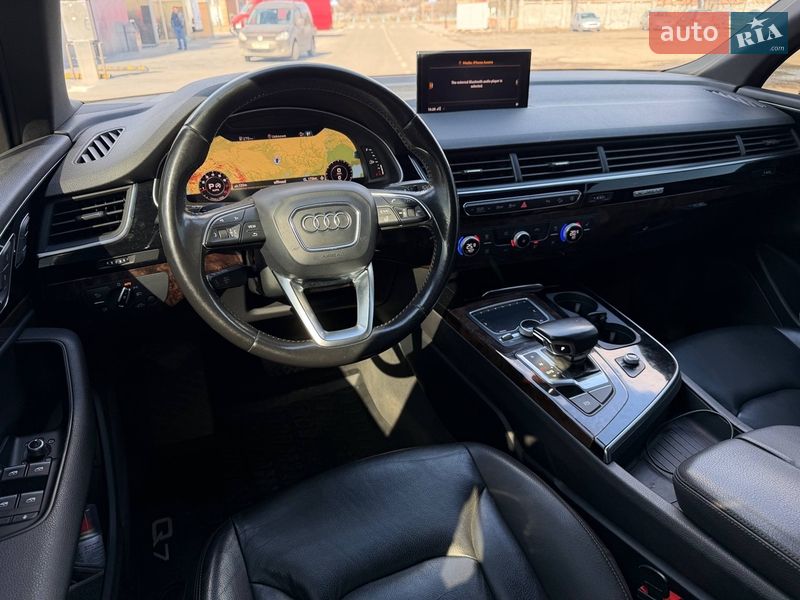 Позашляховик / Кросовер Audi Q7 2016 в Лубнах