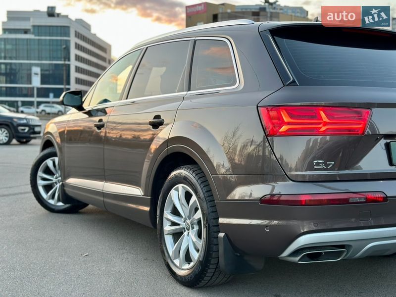 Позашляховик / Кросовер Audi Q7 2017 в Києві фото 8 Позашляховик / Кросовер Audi Q7 2017 в Києві