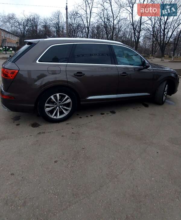 Позашляховик / Кросовер Audi Q7 2017 в Кропивницькому