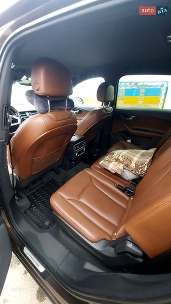 Позашляховик / Кросовер Audi Q7 2017 в Кропивницькому