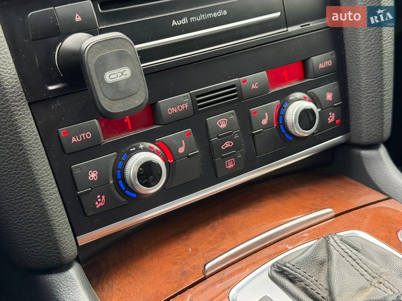 Внедорожник / Кроссовер Audi Q7 2011 в Ужгороде