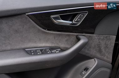 Внедорожник / Кроссовер Audi Q7 2021 в Днепре