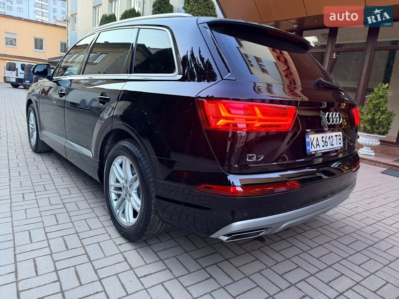 Внедорожник / Кроссовер Audi Q7 2016 в Хмельницком